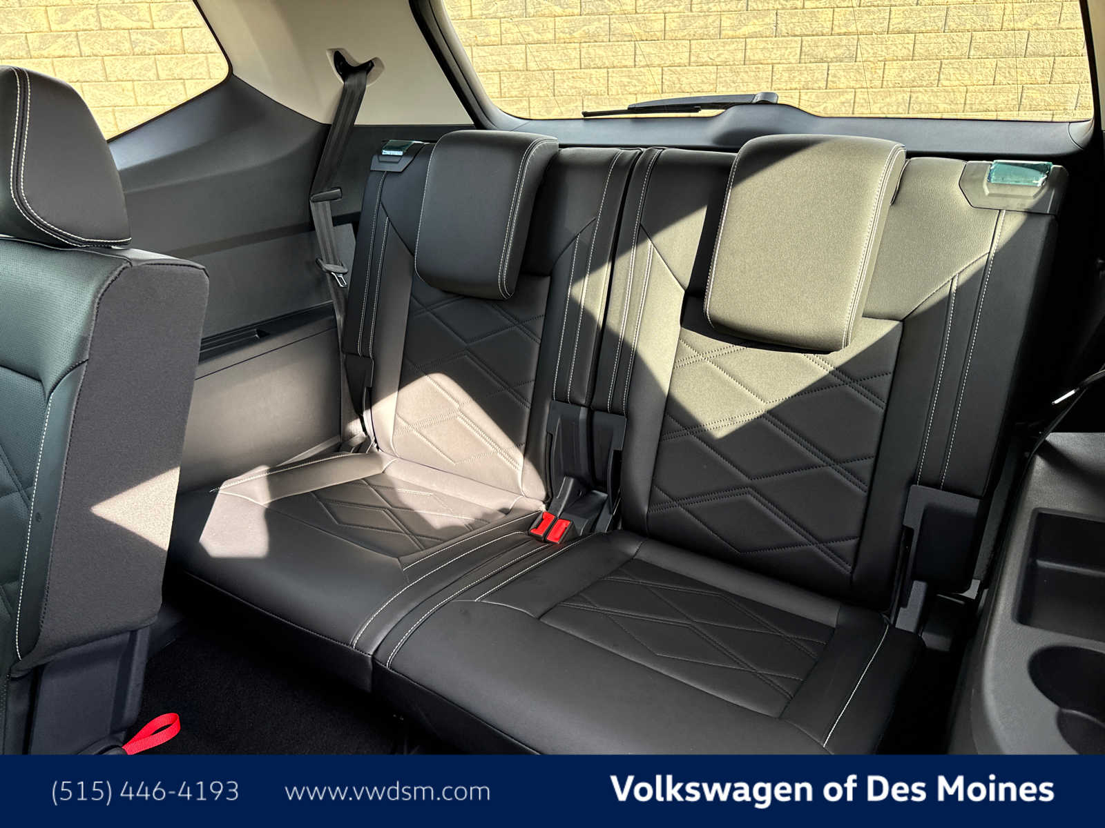 2025 Volkswagen Atlas SE Technology photo 14