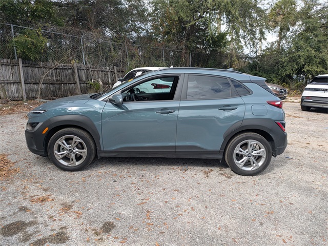 2022 Hyundai Kona SEL photo 4