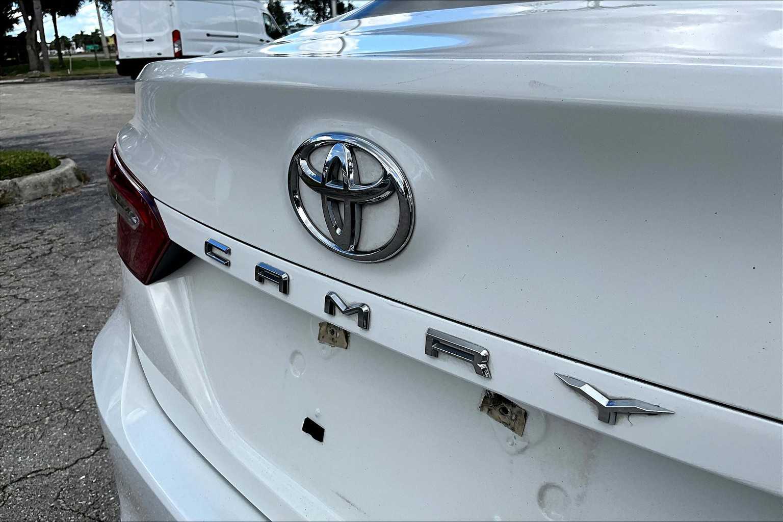 2018 Toyota Camry XLE XSE photo 30