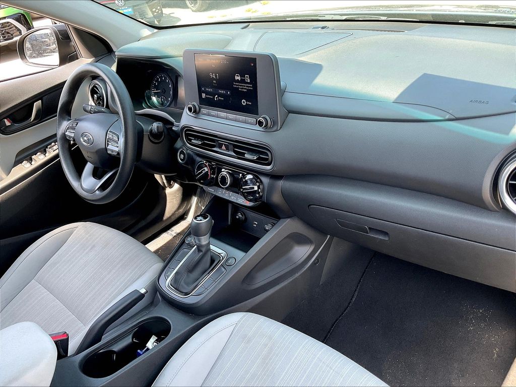 2023 Hyundai Kona SEL photo 13