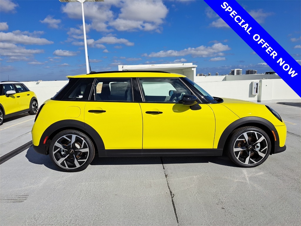 2025 Mini Cooper 4 Door Hardtop Signature photo 2