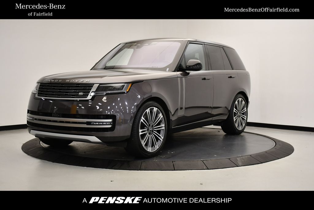 2022 Land Rover New Range Rover SE