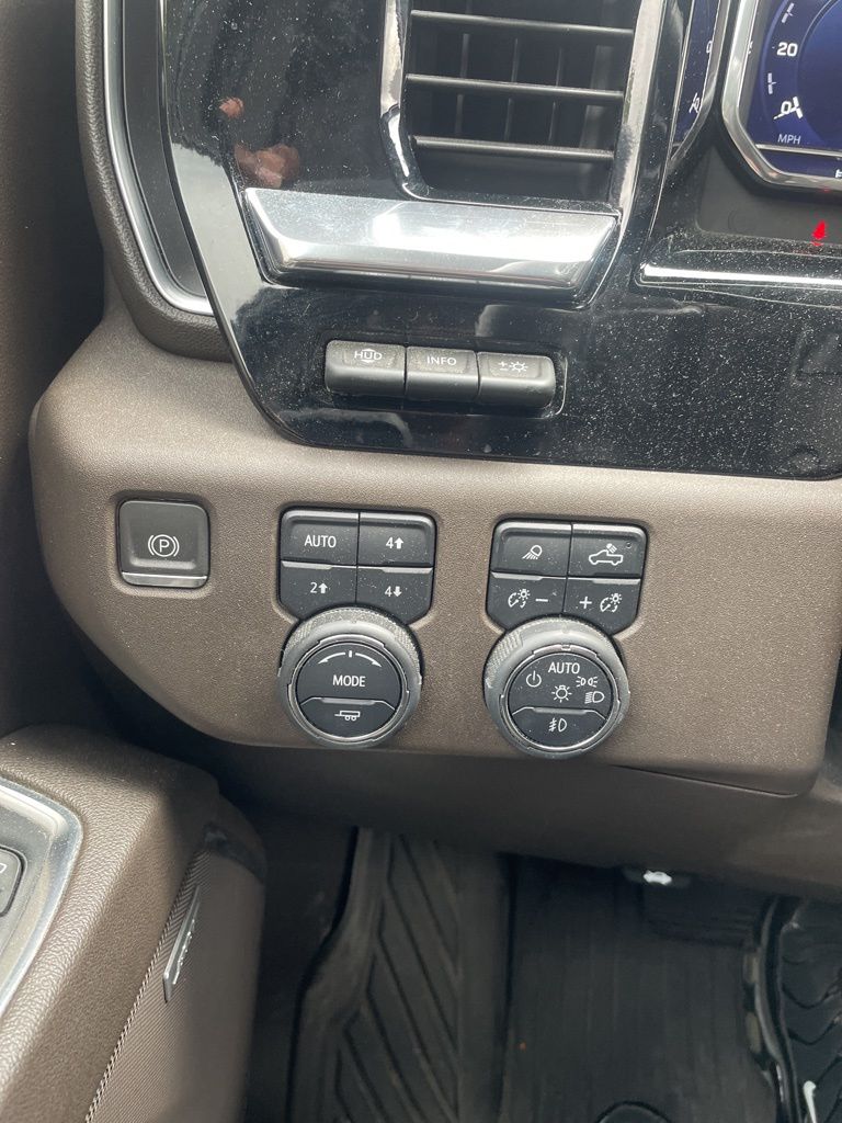 2024 Chevrolet Silverado 1500 LTZ photo 9