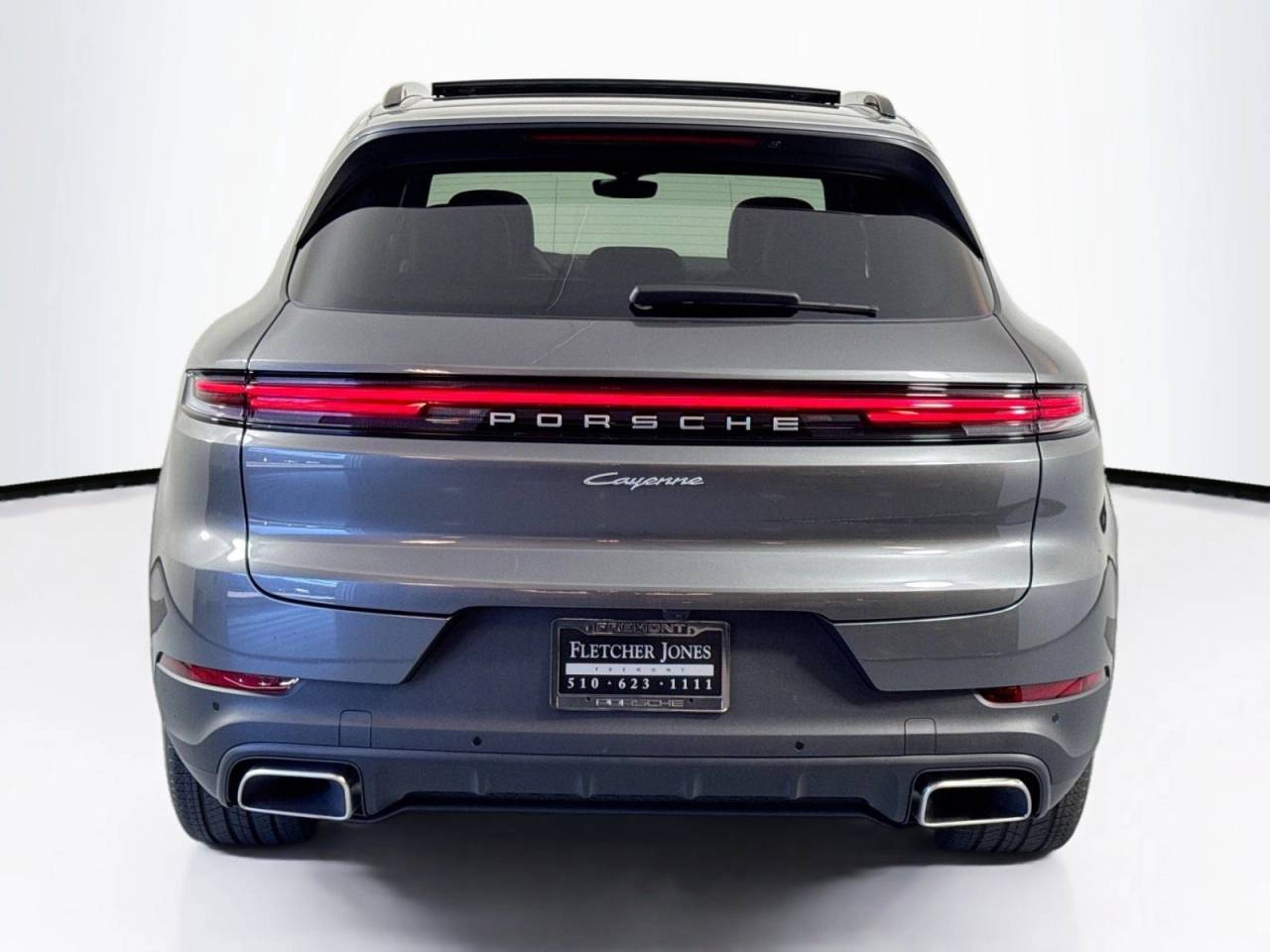 2025 Porsche Cayenne photo 9