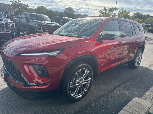 2025 Buick Enclave Sport Touring photo 3