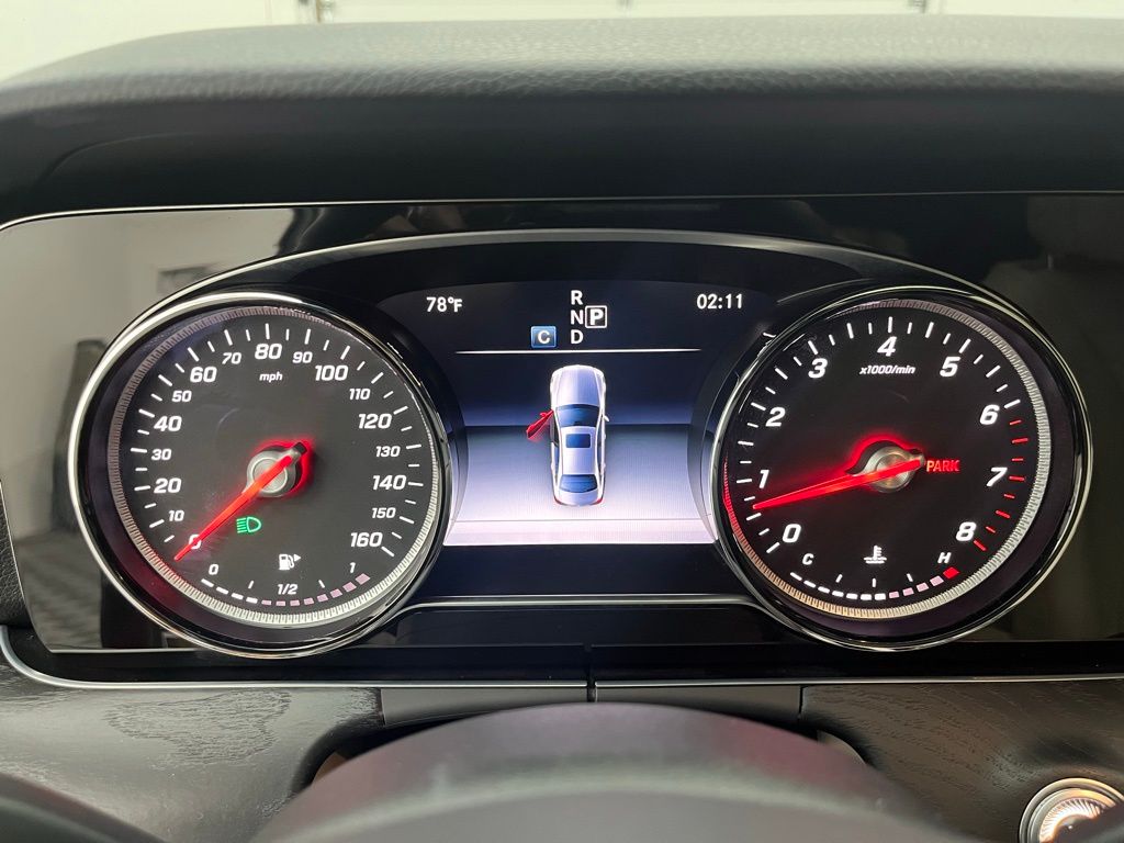 2017 Mercedes Benz E 300 photo 17