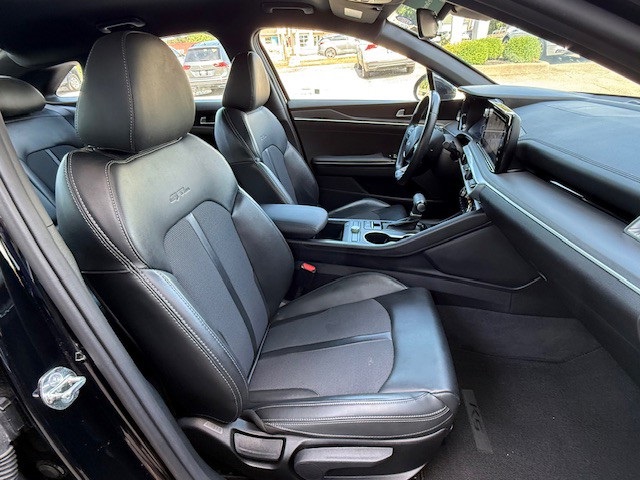 2023 Kia K5 GT-Line photo 17