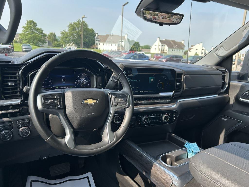 2024 Chevrolet Silverado 2500HD LTZ photo 10
