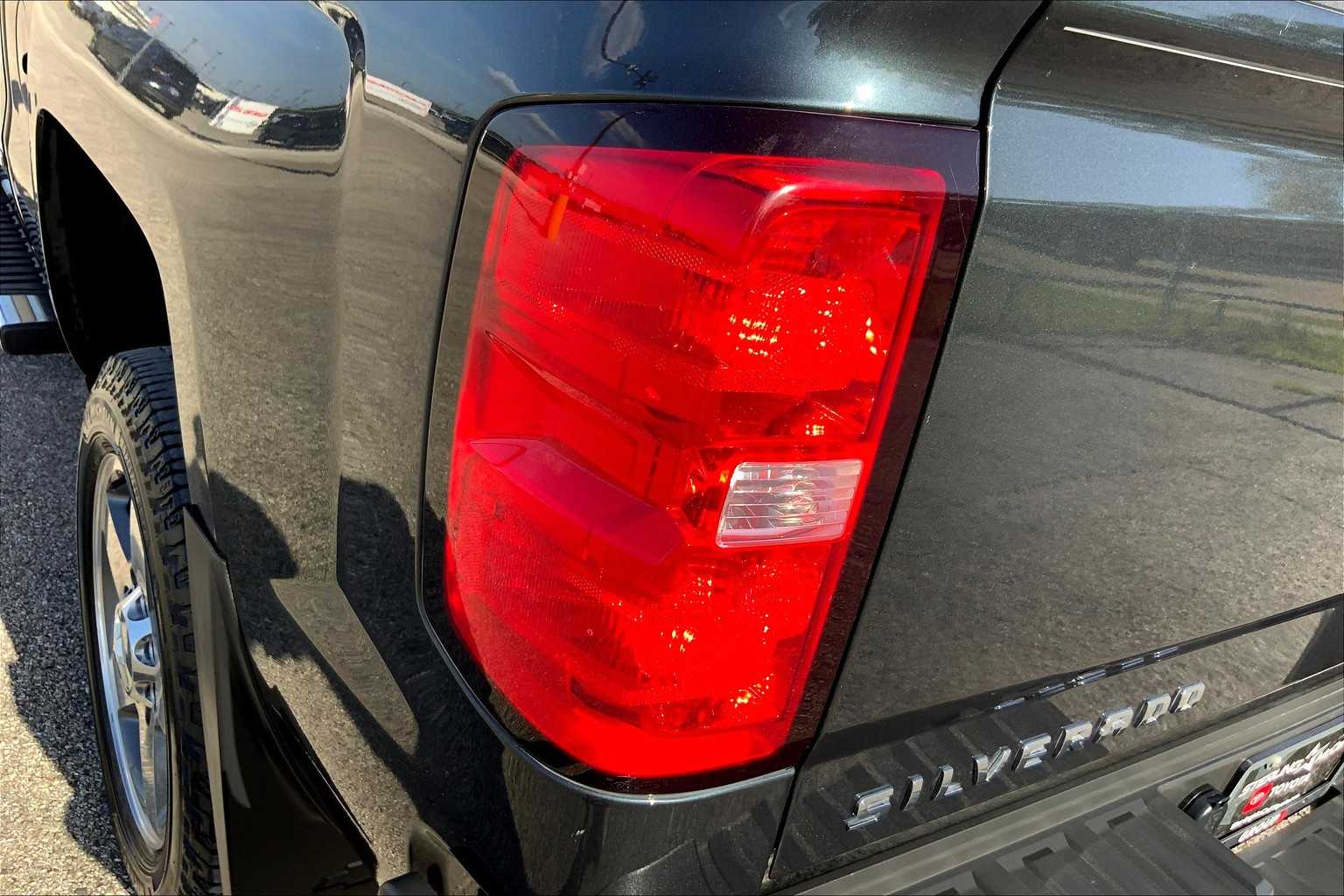2019 Chevrolet Silverado 2500HD High Country photo 26