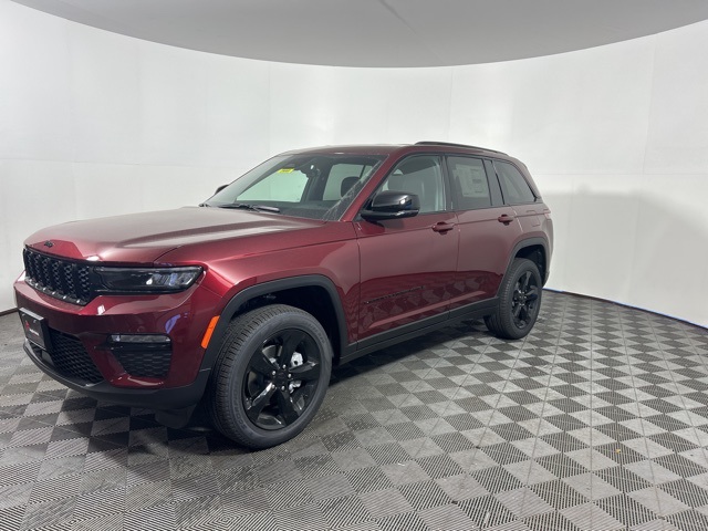 2025 Jeep Grand Cherokee Limited photo 3