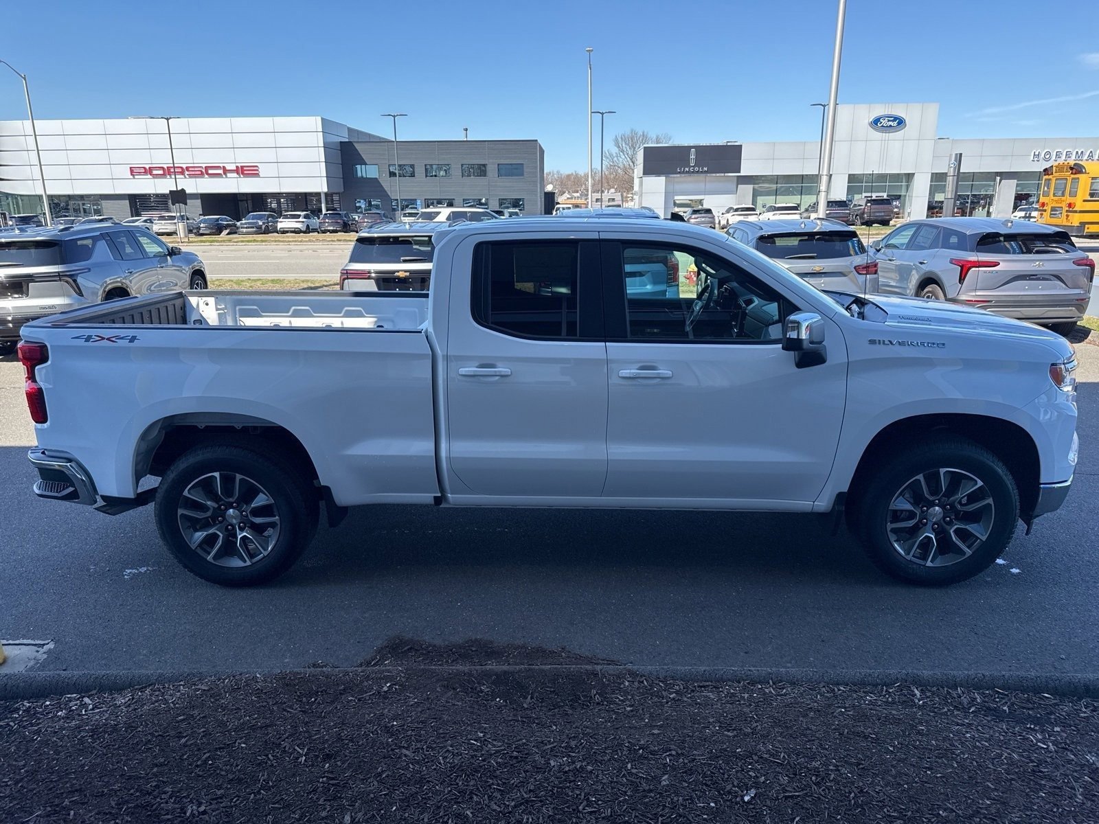 2026 Chevrolet Silverado 1500 LT photo 3