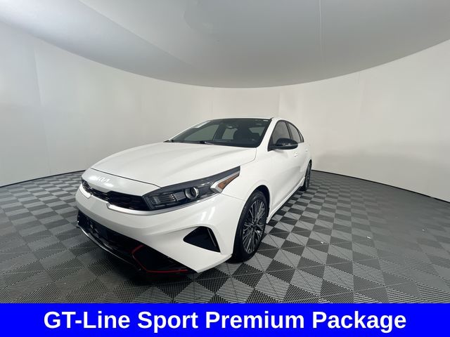 2023 Kia Forte GT-Line photo 3