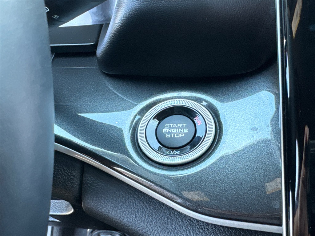 2021 Jeep Grand Cherokee Altitude photo 26
