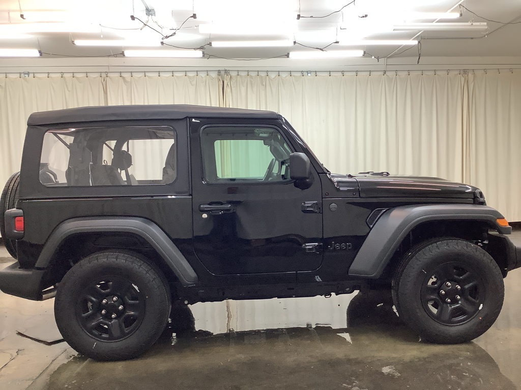 2026 Jeep Wrangler Sport photo 4