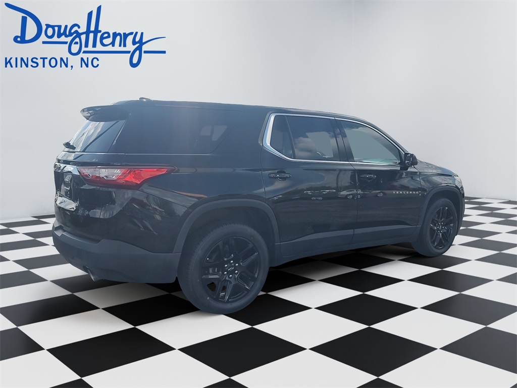 2021 Chevrolet Traverse LS photo 4
