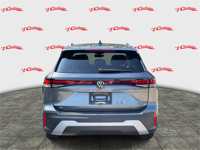 2025 Volkswagen Tiguan SE photo 4