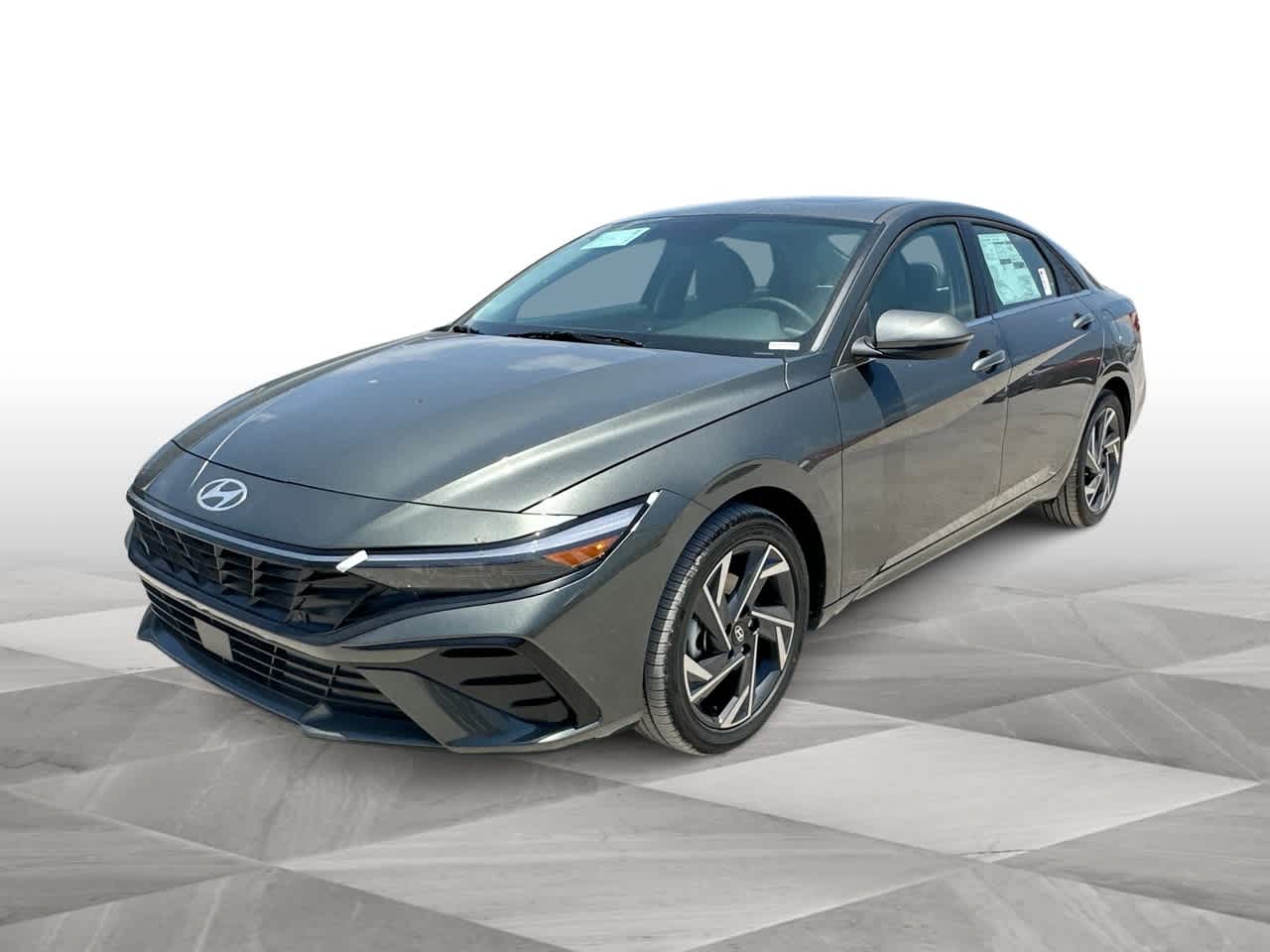 2026 Hyundai Elantra SEL Sport photo 3