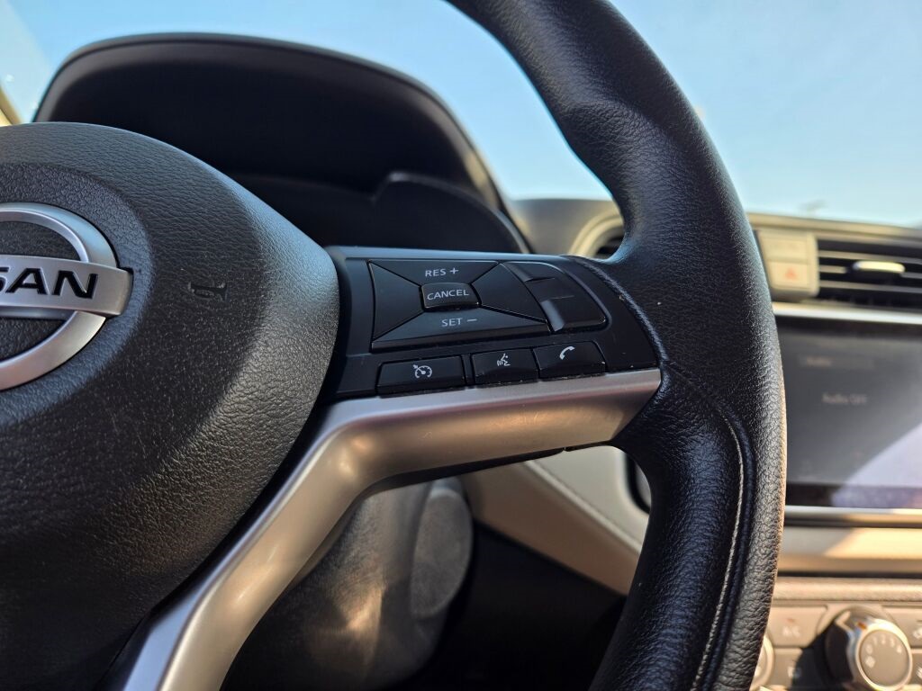 2022 Nissan Versa 1.6 SV photo 23