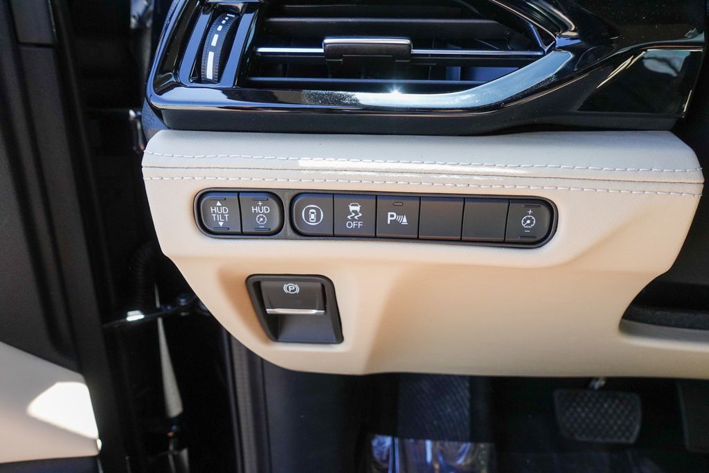 2025 Acura MDX SH-AWD Advance photo 14