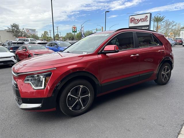 2024 Kia Niro SX Touring photo 4