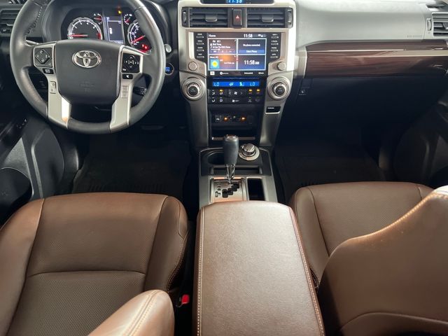 2022 Toyota 4Runner Limited photo 2