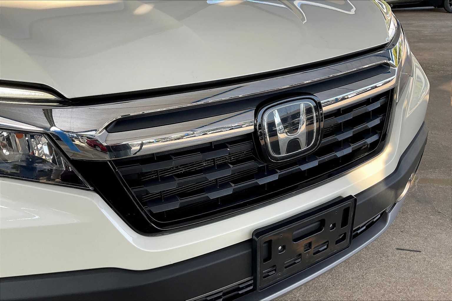 2019 Honda Ridgeline RTL-E photo 29