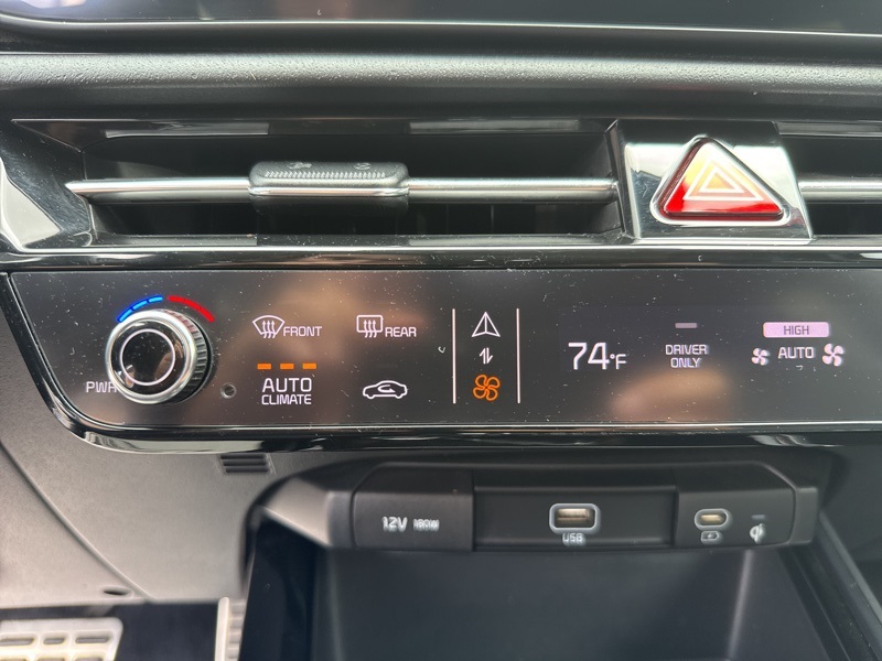 2023 Kia Niro EX Touring photo 26