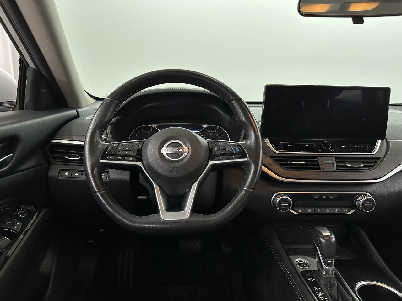 2023 Nissan Altima 2.5 SL photo 9