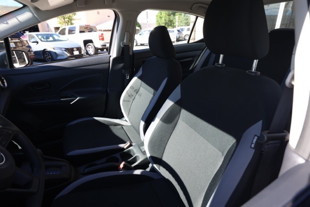 2025 Nissan Versa 1.6 S photo 11
