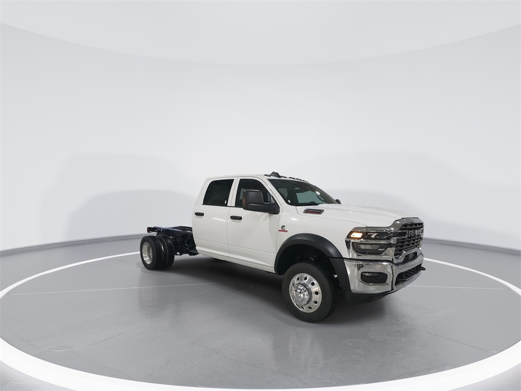 2026 Ram 4500 Tradesman photo 2