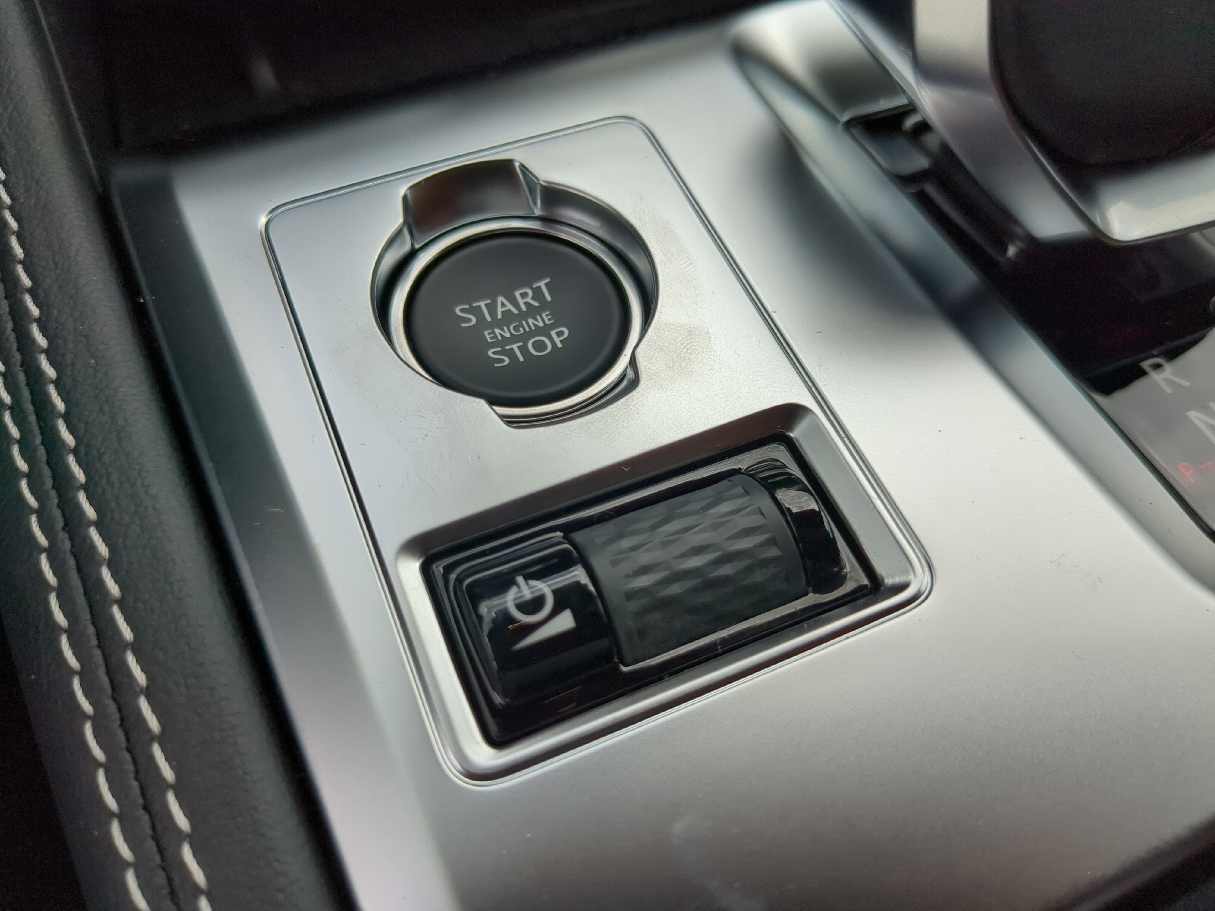 2026 Jaguar F-PACE P250 R-Dynamic S photo 18