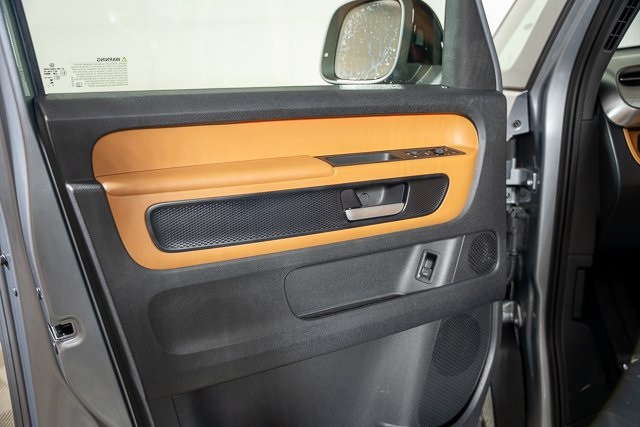 2025 Volkswagen ID. Buzz Pro S photo 19