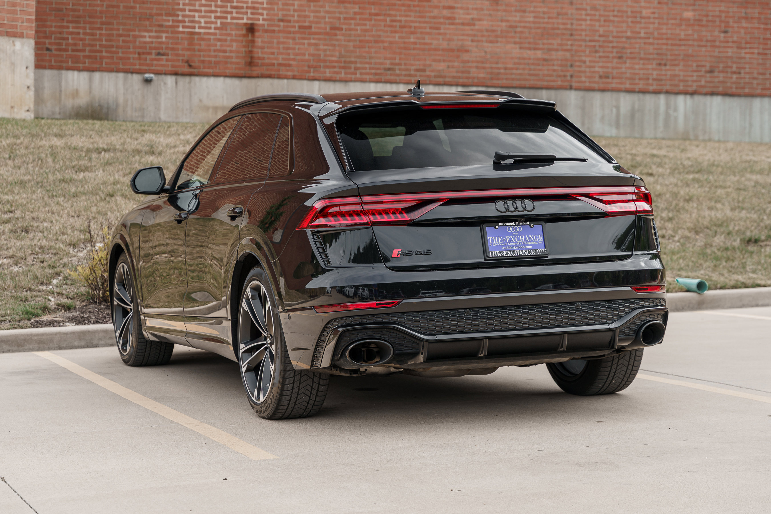 2021 Audi RS Q8 photo 3