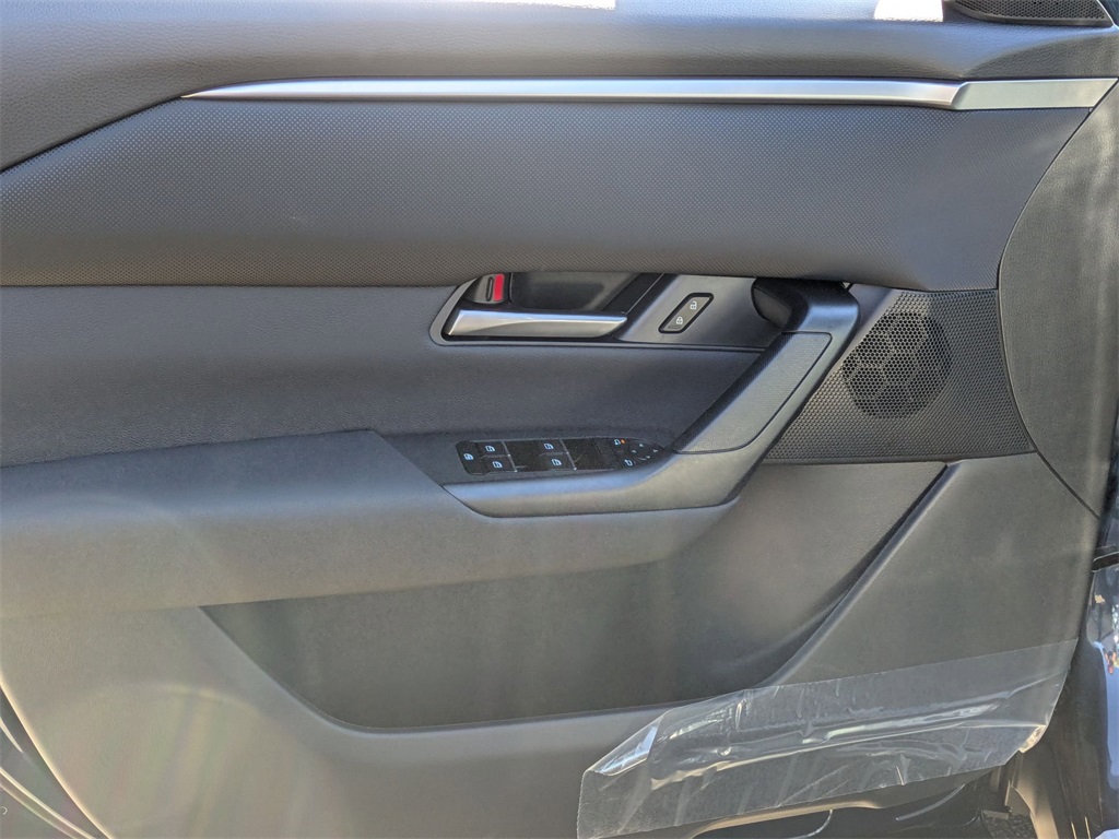 2025 Mazda CX-50 2.5 S Preferred photo 10