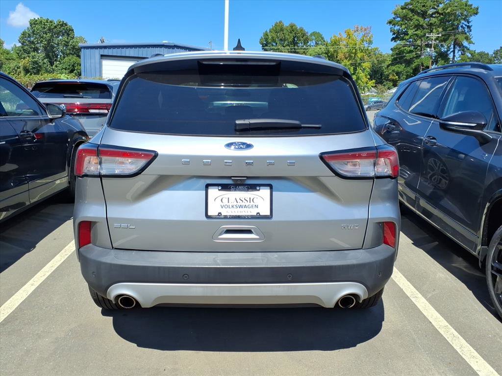 2022 Ford Escape SEL photo 3