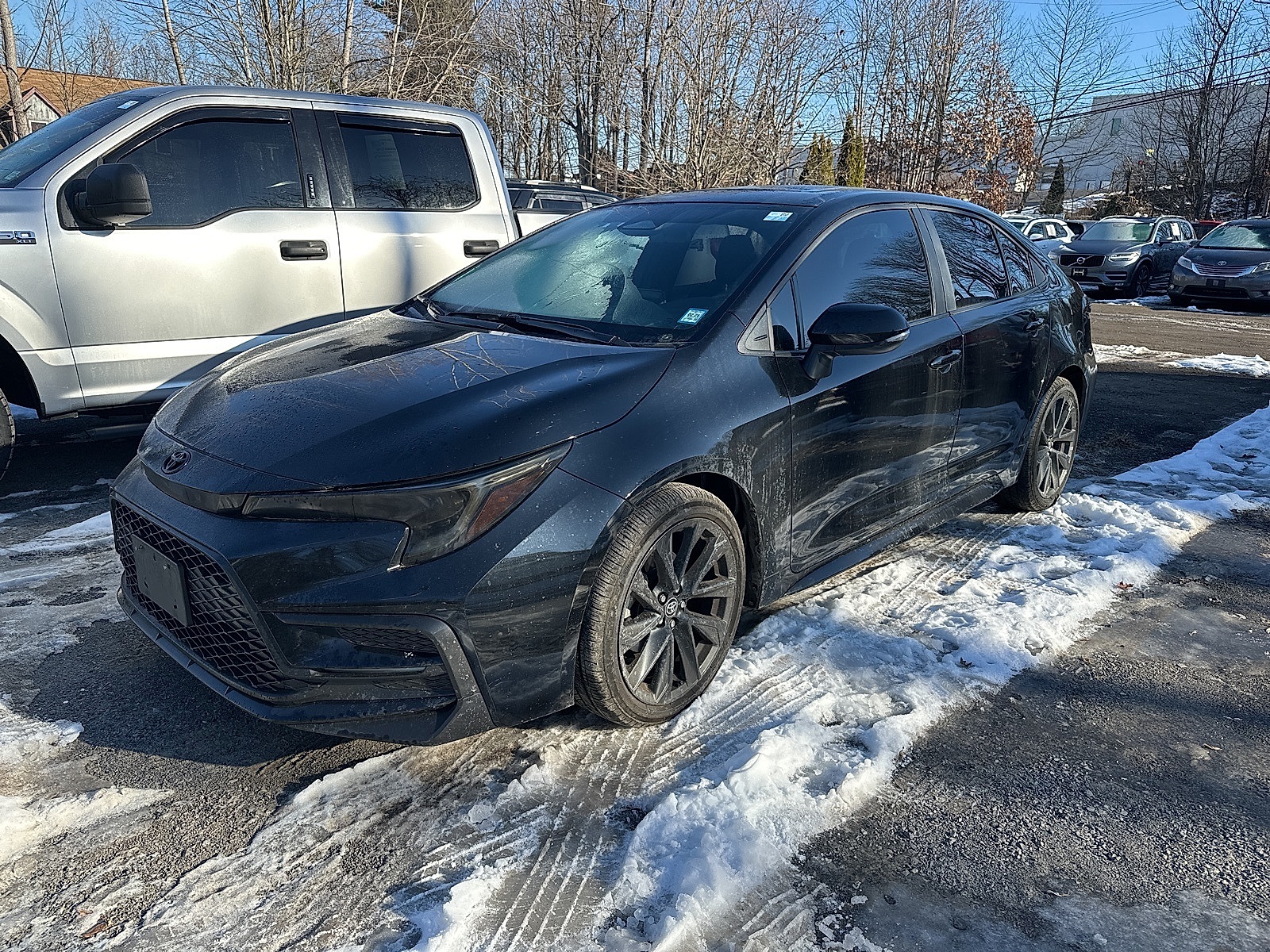 2024 Toyota Corolla SE's photo