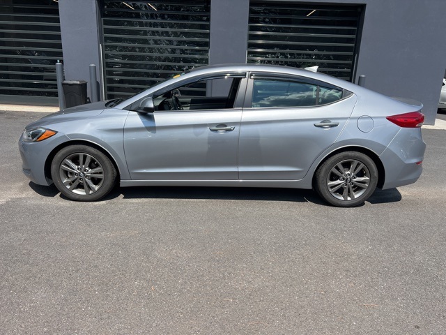 Used 2017 Hyundai Elantra SE with VIN 5NPD84LF9HH065316 for sale in Albany, GA