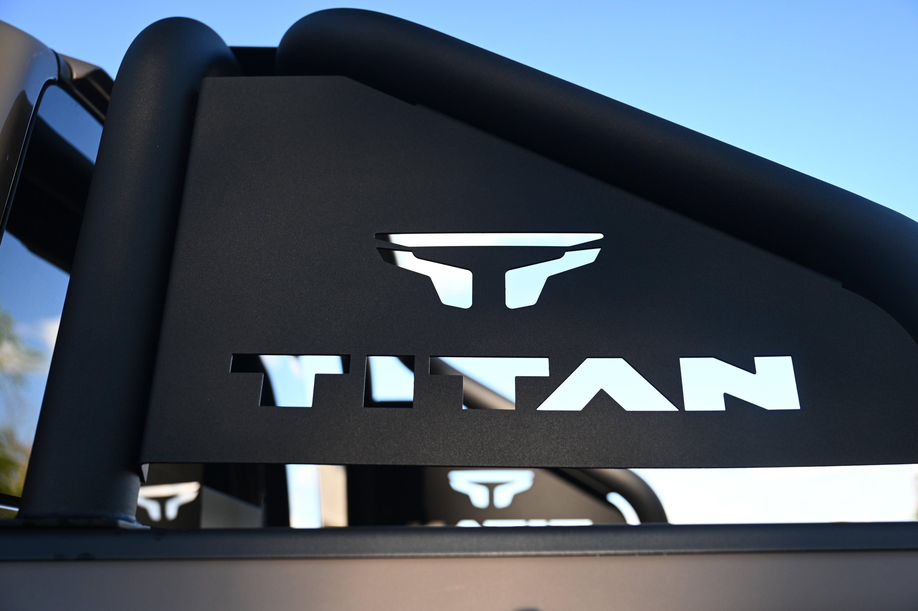 2024 Nissan Titan PRO-4X photo 38