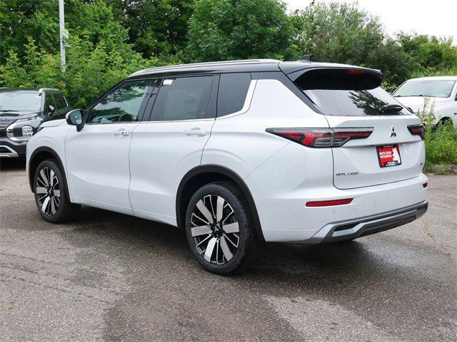 2025 Mitsubishi Outlander SEL Premium photo 2