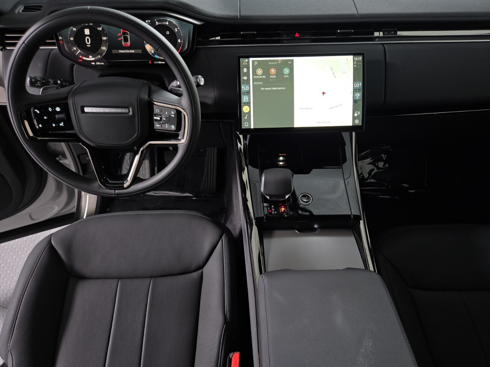 2025 Land Rover Range Rover Sport SE photo 4