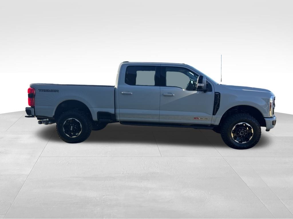 2025 Ford F-350 Lariat photo 6