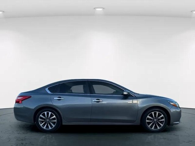 2017 Nissan Altima 2.5 SL photo 6
