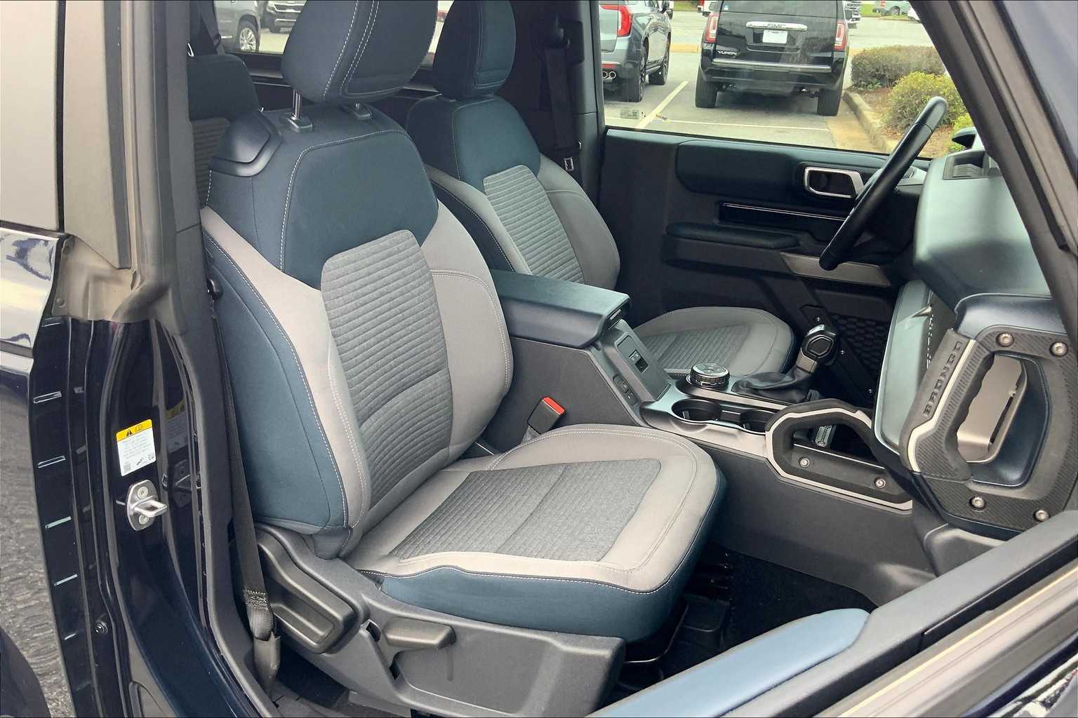 2021 Ford Bronco Outer Banks photo 8