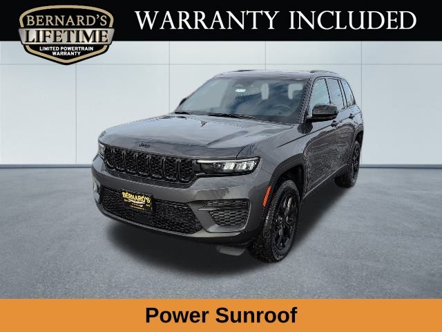 2025 Jeep Grand Cherokee Altitude's photo