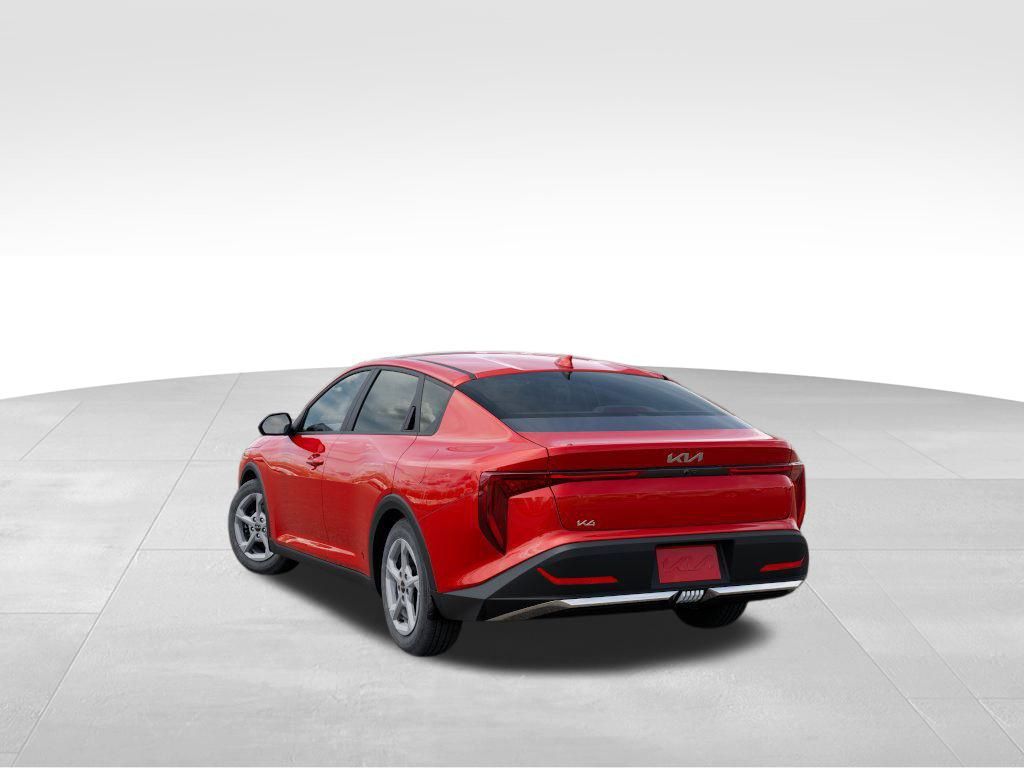 2025 Kia K4 LXS photo 4