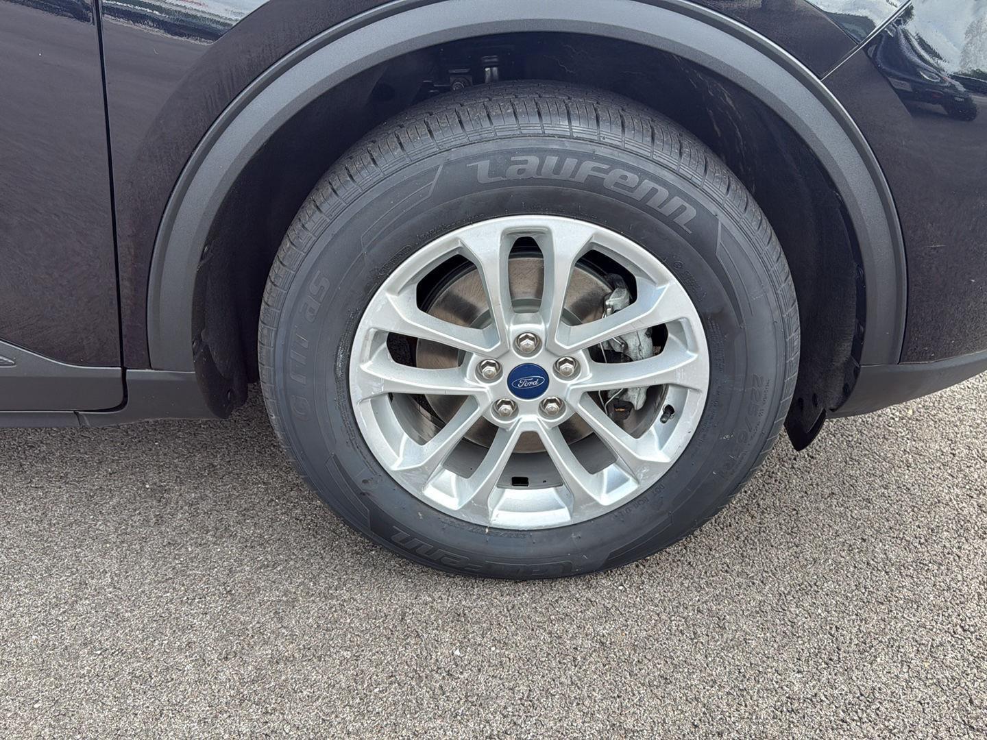 2022 Ford Escape SE photo 12