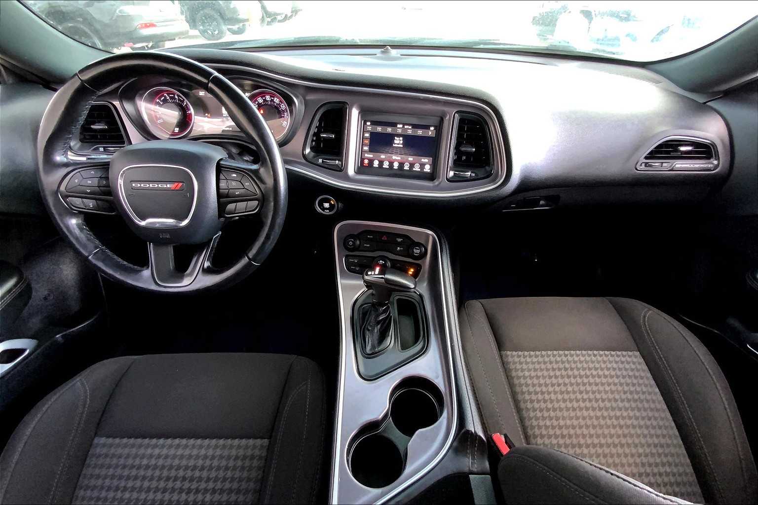2020 Dodge Challenger SXT photo 15