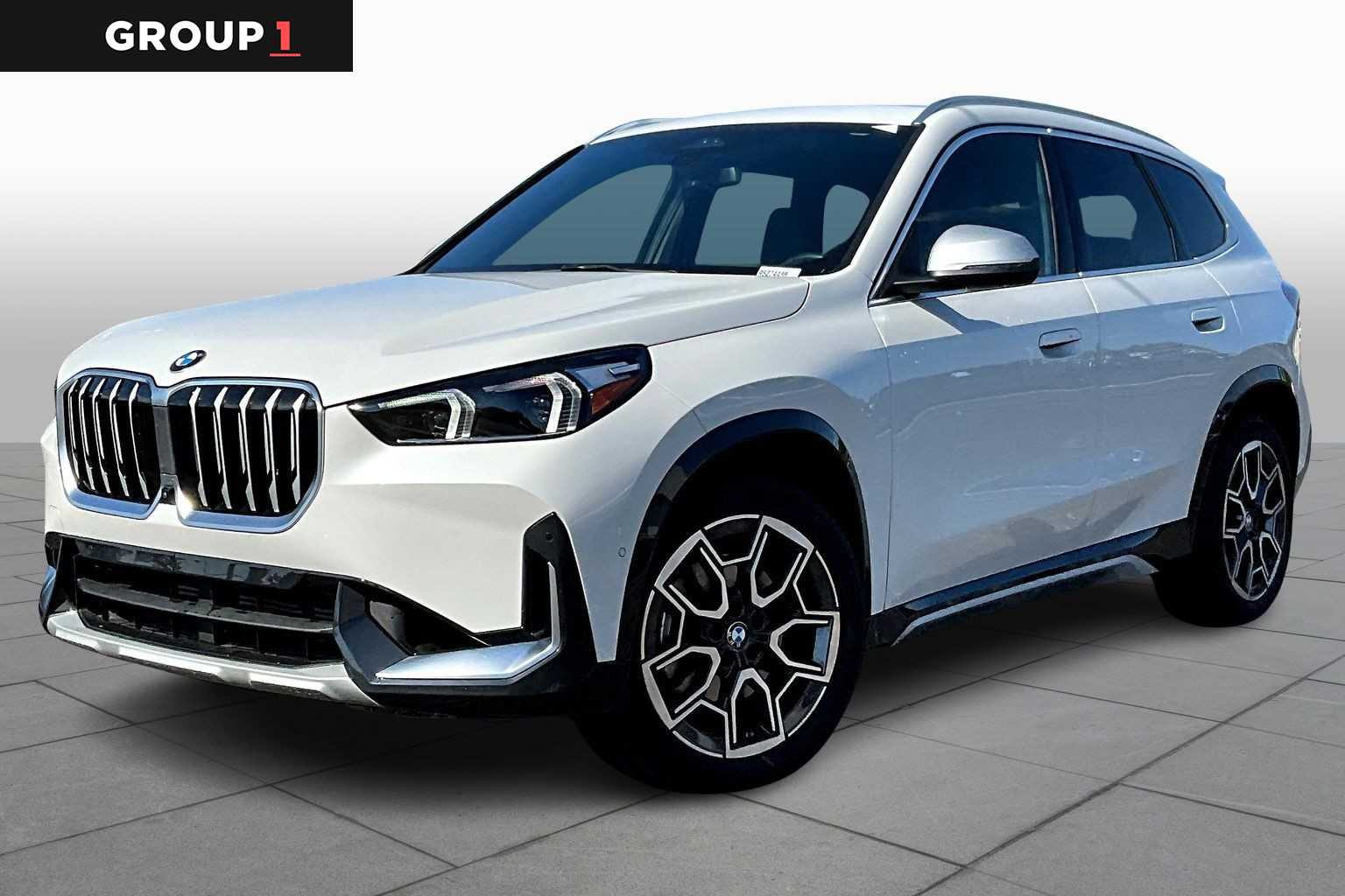 2024 BMW X1 28i's photo