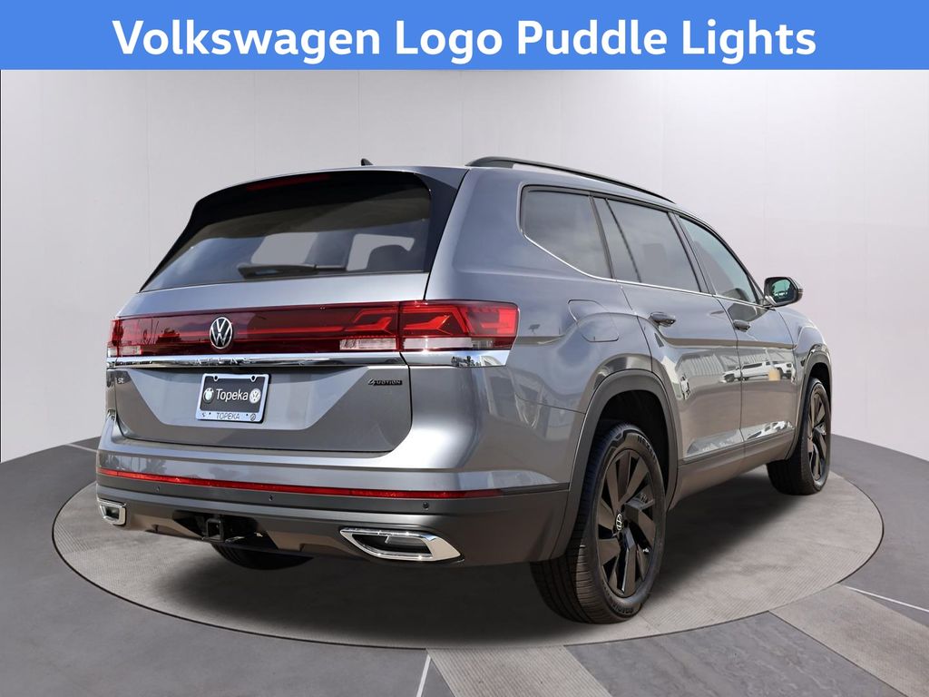 2025 Volkswagen Atlas SE Technology photo 4