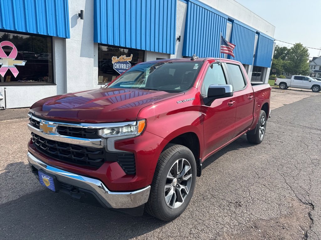 2022 Chevrolet Silverado 1500 LT photo 2